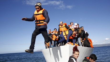Dès la signature de l'accord avec l'UE, la Turquie interpelle 1 300 migrants et des passeurs
