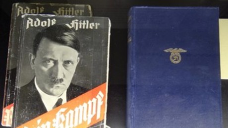 Adolf Hitler écrit 