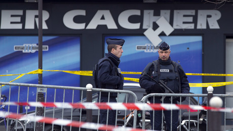 Des personnes en garde à vue suite aux attentats de janvier à Paris