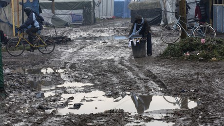 Le camp de réfugiés à Grande-Synthe serait-il pire que celui de la Jungle de Calais ?