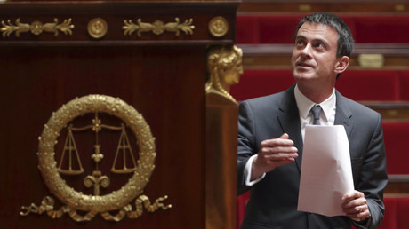 Manuel Valls, le Premier ministre français, arrive à l’Assemblée nationale