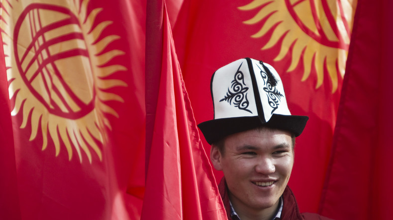 Au Kirghizstan, un Britannique risque cinq ans de prison pour avoir insulté... un plat traditionnel
