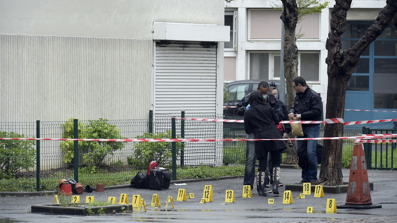 Vaste opération anti-drogue à Saint-Ouen, 17 kilos de cannabis et des armes saisis