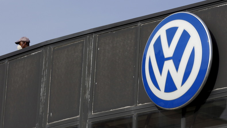 Aux Etats-Unis, Volkswagen s'excuse, espère un accord, mais risque une immense amende