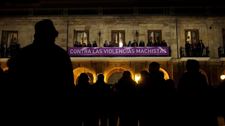 Espagne: un archevêque déclare que les violences domestiques sont la faute d'épouses désobéissantes