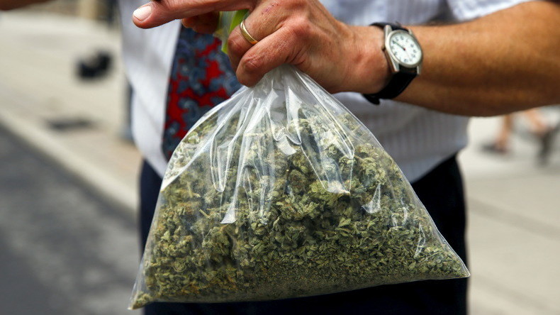 Canada : l'ex-chef de la police de Toronto tranchera sur la question de la légalisation du cannabis