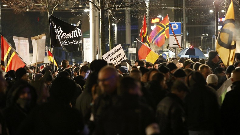Vandalisme et arrestations lors des manifestations pour l’anniversaire de LEGIDA (VIDEO)