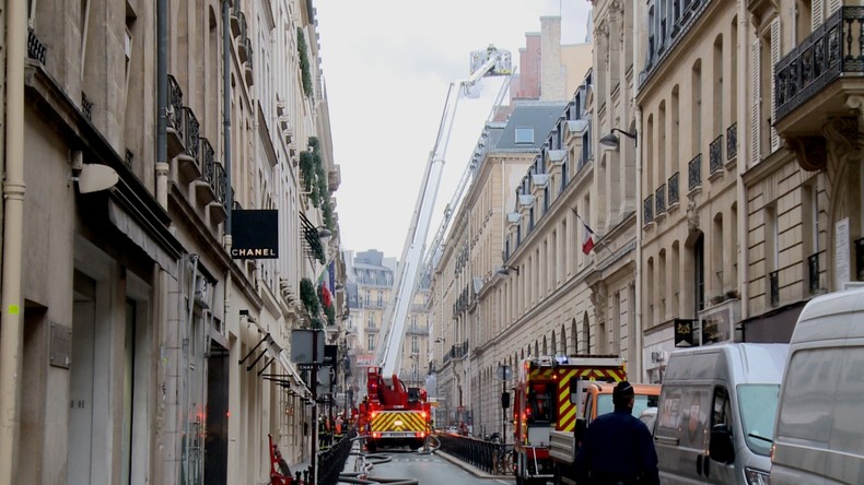 Le prestigieux Ritz, à Paris, touché par un incendie (PHOTOS, VIDEO)