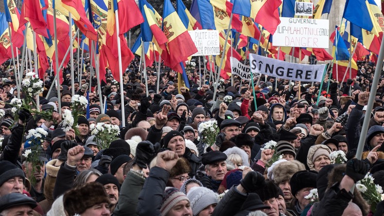 Chisinau : les manifestations de l’opposition ont réuni de 40 000 à 100 000 personnes (VIDEO)