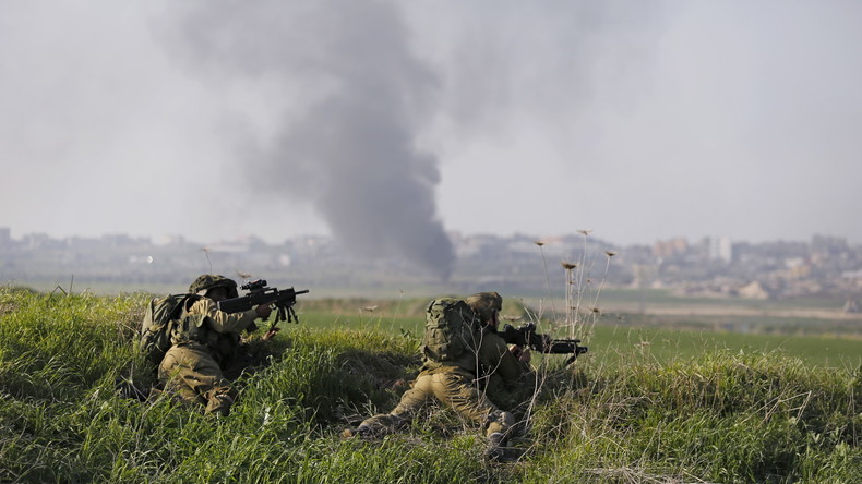 Israël frappe Gaza après des tirs de roquette du Hamas