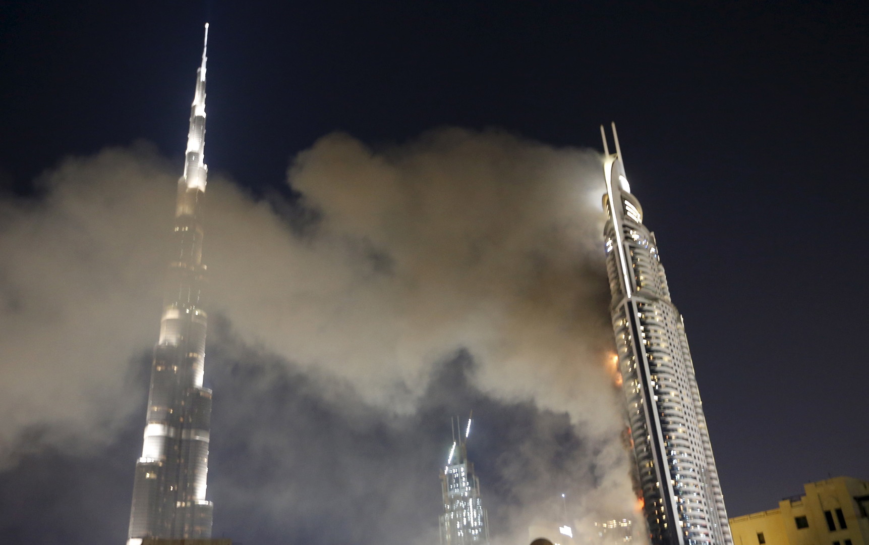 Découvrez les ravages de l’incendie qui a pris dans un hôtel de luxe de 63 étages à Dubaï (PHOTOS)