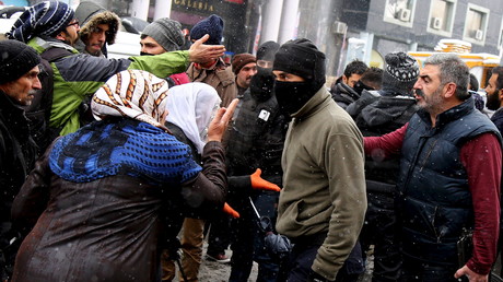 Alors que les heurts se poursuivent en Turquie, la répression fait rage contre les responsables du PKK