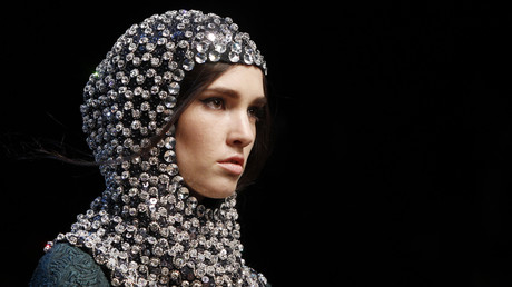 Luxe : Dolce & Gabbana sort une collection pour femmes voilées