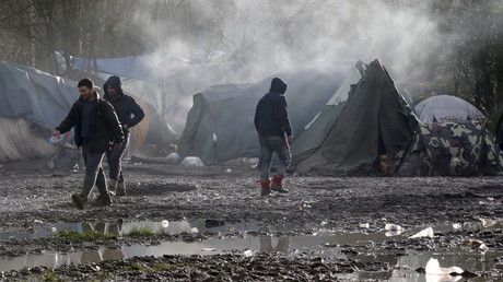 Grande-Synthe : reportage dans cette «jungle» où les conditions sont encore pire qu'à Calais (VIDEO)