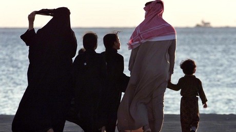 Et le troisième pays le plus heureux du monde est… l’Arabie saoudite ! L'Europe, loin derrière