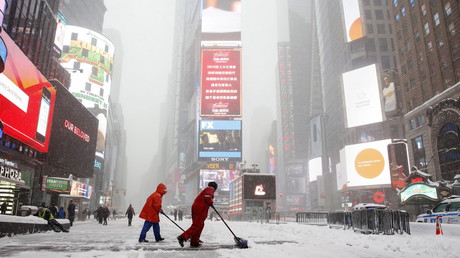 Etats-Unis : au moins 15 morts, le pays paralysé par une tempête de neige