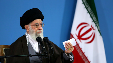 Le guide suprême iranien conteste l’authenticité de la Shoah, sur fond de visite de Rohani en Europe