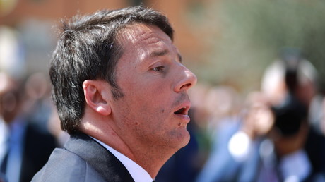 Matteo Renzi dénonce le poids jugé trop important du couple franco-allemand. 
