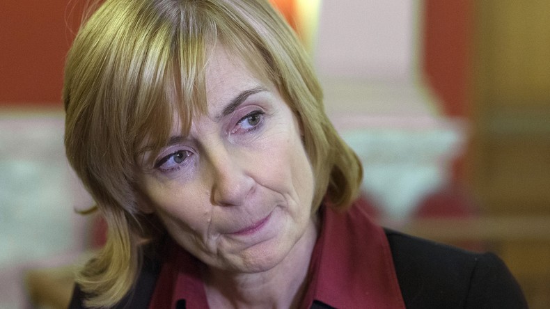 La maire de Molenbeek: on a fermé les yeux pendant trop longtemps sur les problèmes des migrants