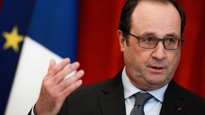 François Hollande ne veut pas d’un droit de véto britannique sur la politique de l’eurozone