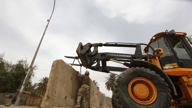 L’Irak construit un mur et des tranchées autour de Bagdad contre les attaques terroristes