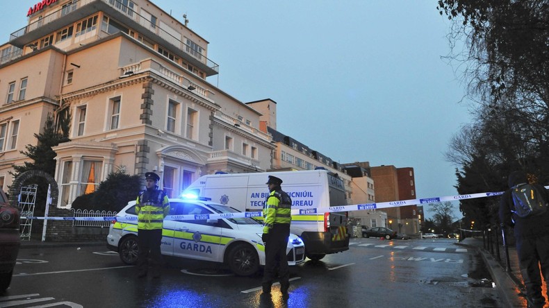 Fusillade à Dublin : un des agresseurs était «déguisé en femme»