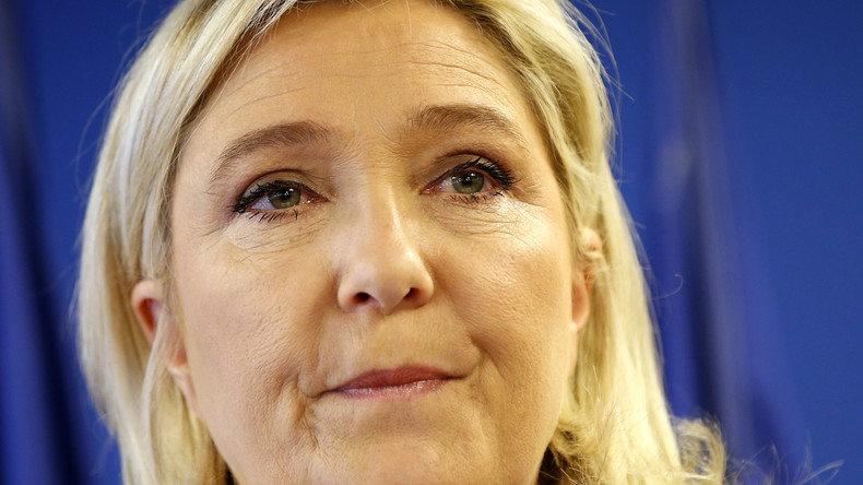 L'annonce attendue de Marine Le Pen, candidate en 2017, fait réagir les internautes