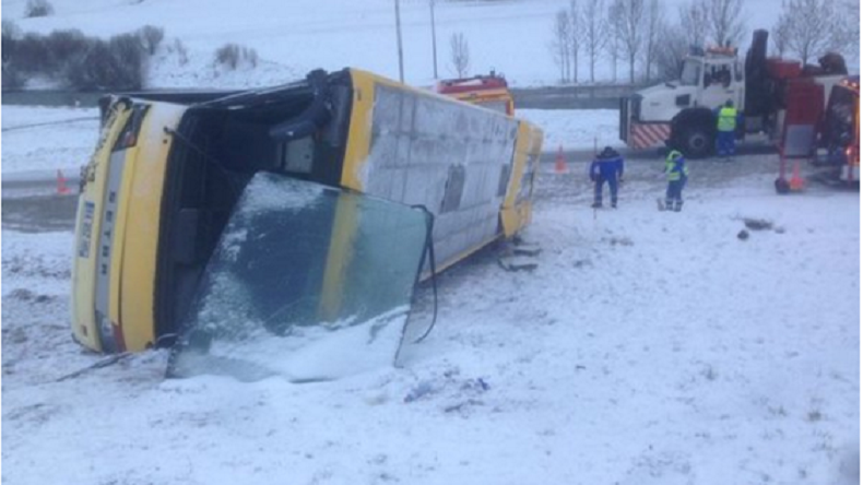 Doubs : un accident de car scolaire tue deux enfants et fait sept blessés légers