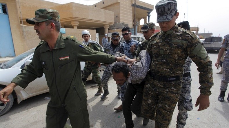 Irak : 40 djihadistes condamnés à mort pour un massacre de recrues près de Tikrit en 2014