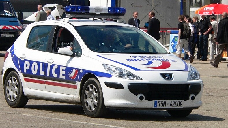Lille : 30 heures en GAV pour avoir covoituré à son insu une famille de djihadistes en Turquie