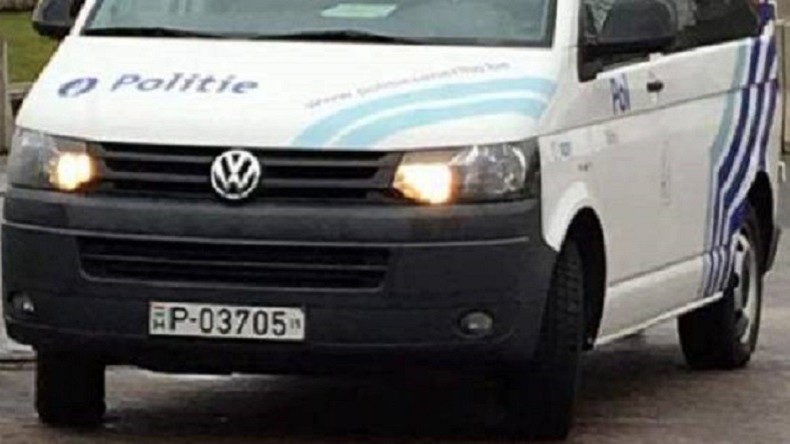 Un combi de police belge aperçu avec une plaque… hongroise !