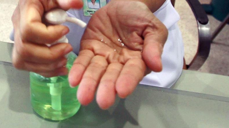 Vodka ? Whisky ? Non, les adolescents suédois se soûlent au gel hydro-alcoolique