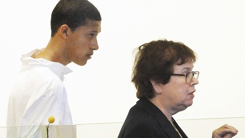 Un ado américain emprisonné à vie après avoir violé et tué sa prof de math