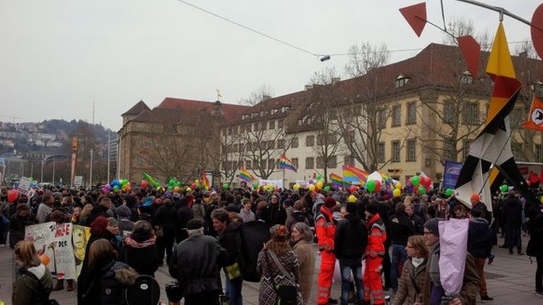 Manif pour protéger la famille à Stuttgart : des blessés dans les affrontements avec la police