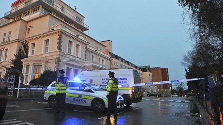 Fusillade à Dublin : un des agresseurs était «déguisé en femme»