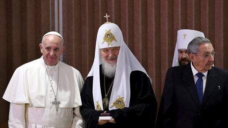 Le Pape François, le Patriarche Cyrille et le président cubain Raul Castro
