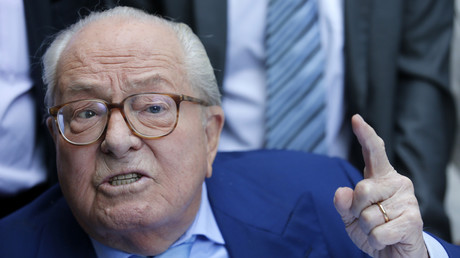 Perquisition en cours chez Jean-Marie Le Pen : le fondateur du FN hurle au régime totalitaire