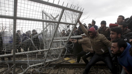 La Grèce panique alors que l'Europe claque la porte au nez des réfugiés