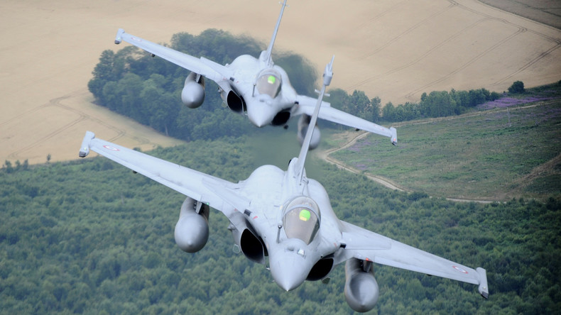 Des Rafale ont survolé la ville de Rennes, inquiétude des habitants