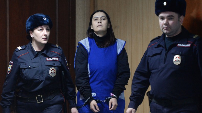 Kremlin : la nourrice qui a décapité un enfant pour «se venger de Poutine» est schizophrène