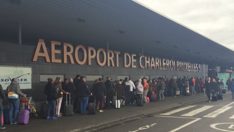Fausse alerte à la bombe à l'aéroport de Charleroi en Belgique