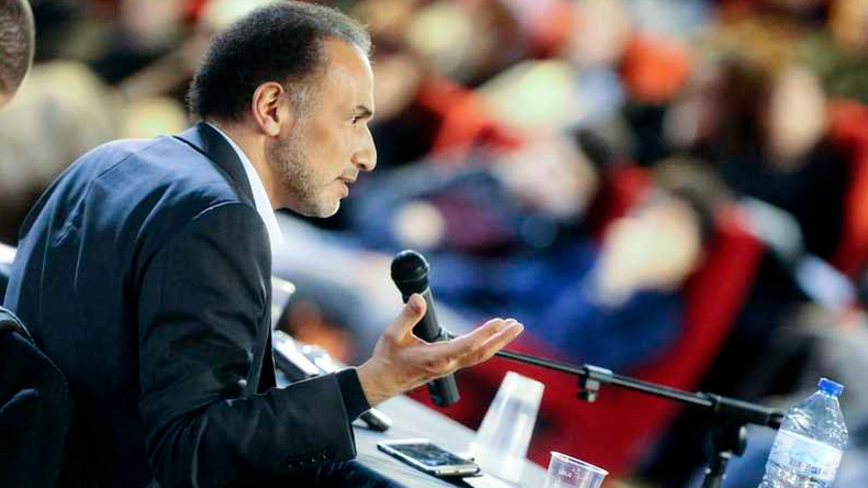 Accueil bordelais chaleureux pour Tariq Ramadan malgré la charge d'Alain Juppé