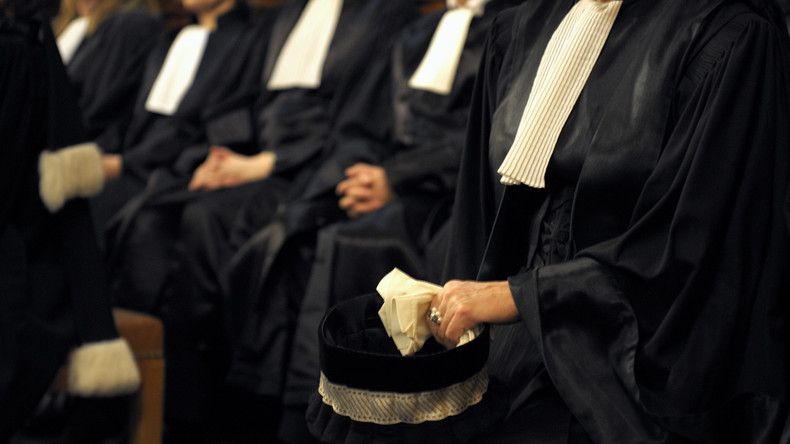 Royaume-Uni: un père privé du droit d’emmener son fils à l’église parce que sa mère est musulmane