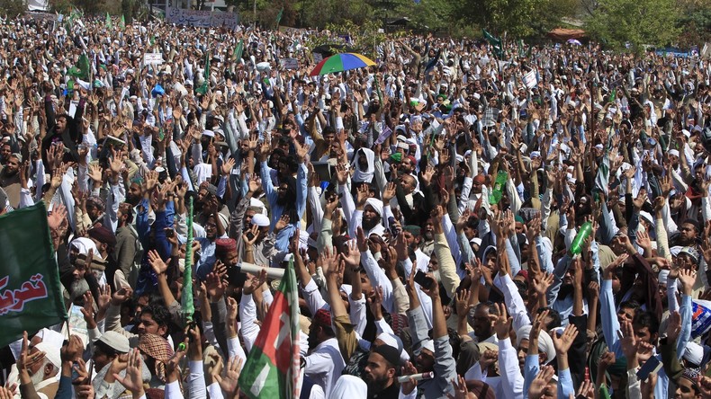 Pakistan : les islamistes exigent des autorités qu'elles adoptent la charia