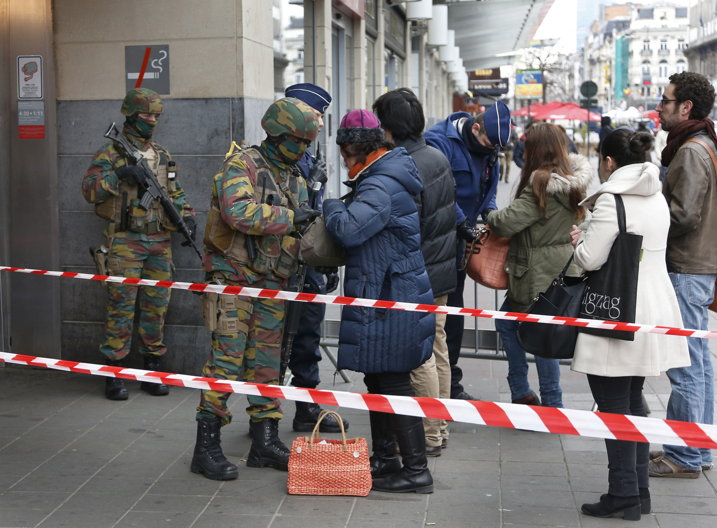 La Belgique à la recherche du troisième terroriste