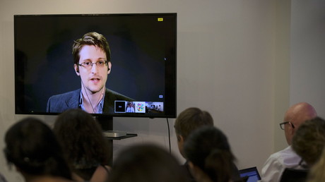Edward Snowden : «C’est des conneries !» Le FBI peut déverrouiller l’iPhone par lui-même