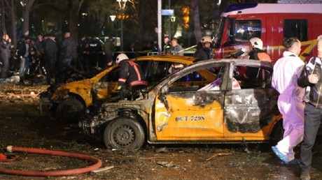 Attentat à Ankara : le gouvernorat de la ville annonce au moins 37 morts et 125 blessés (VIDEOS)