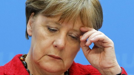 Merkel violemment sanctionnée pour sa politique migratoire