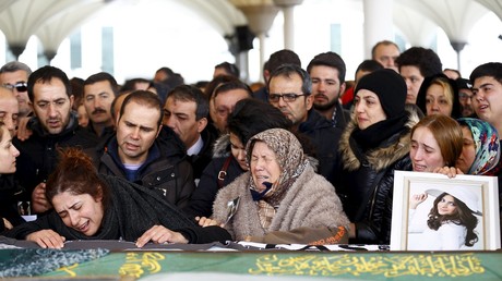 Les obsèques des victimes de l'attentat du 13 mars à Ankara 