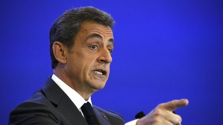 Pour Nicolas Sarkozy, il y a «trop» de parlementaires en France